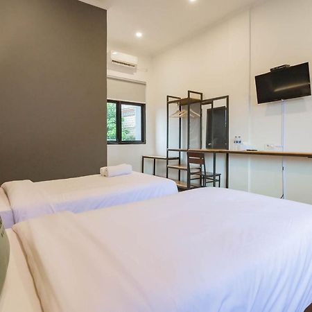 Urbanview Hotel Sagara Богор Екстериор снимка
