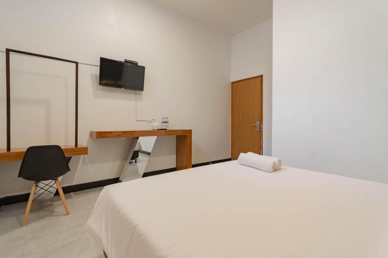 Urbanview Hotel Sagara Богор Екстериор снимка