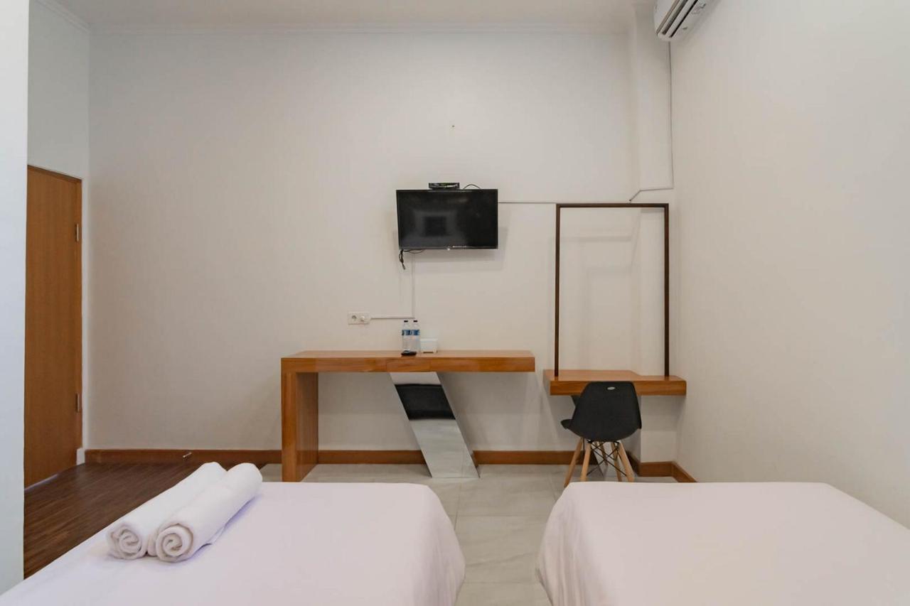 Urbanview Hotel Sagara Богор Екстериор снимка