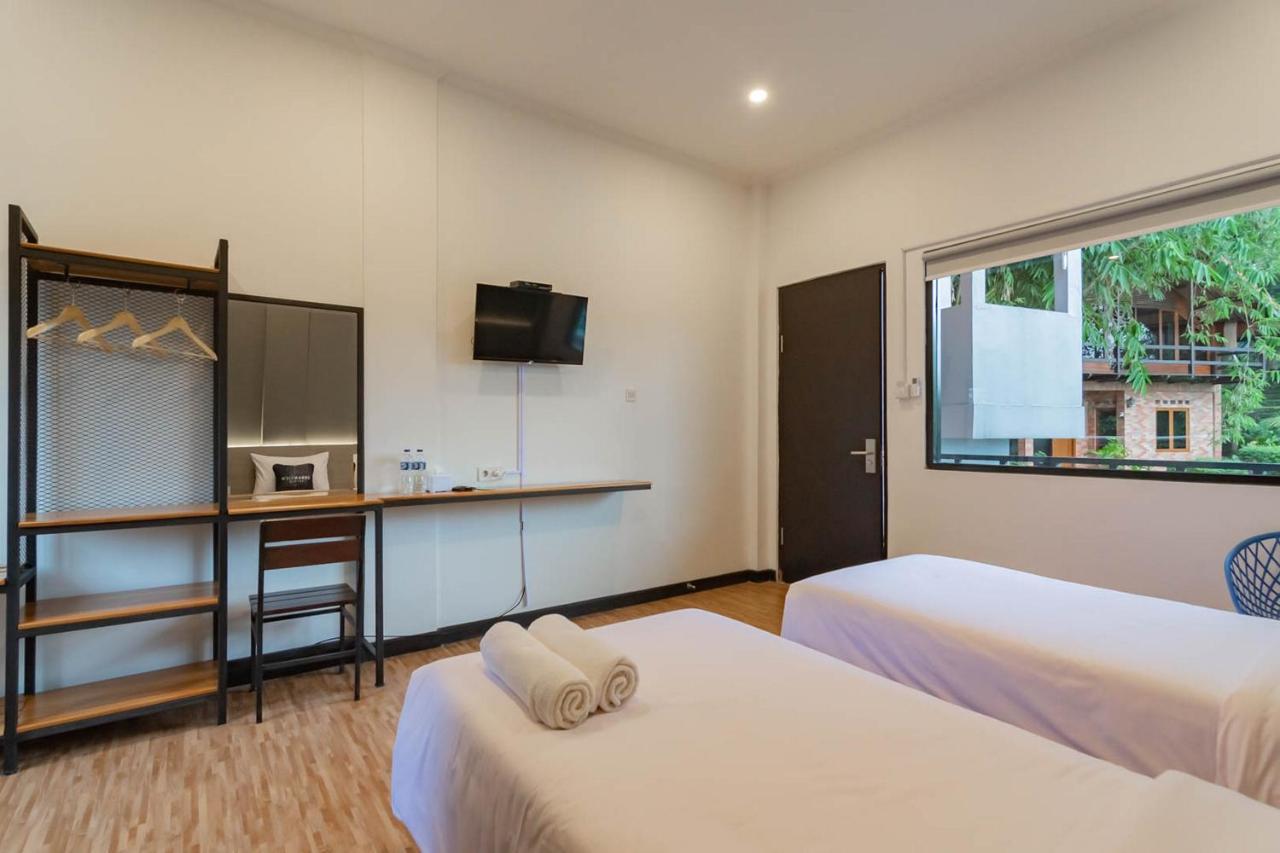 Urbanview Hotel Sagara Богор Екстериор снимка
