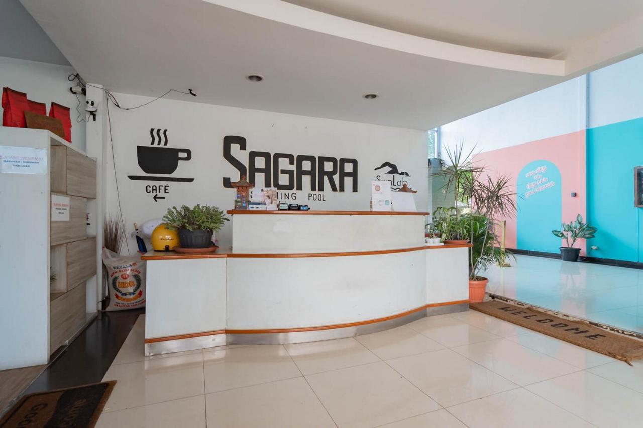 Urbanview Hotel Sagara Богор Екстериор снимка