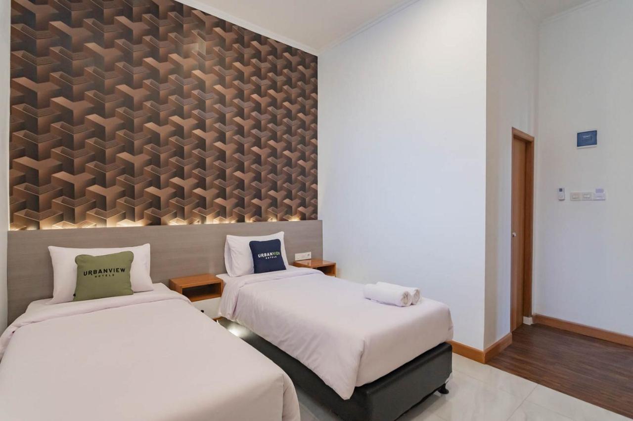 Urbanview Hotel Sagara Богор Екстериор снимка